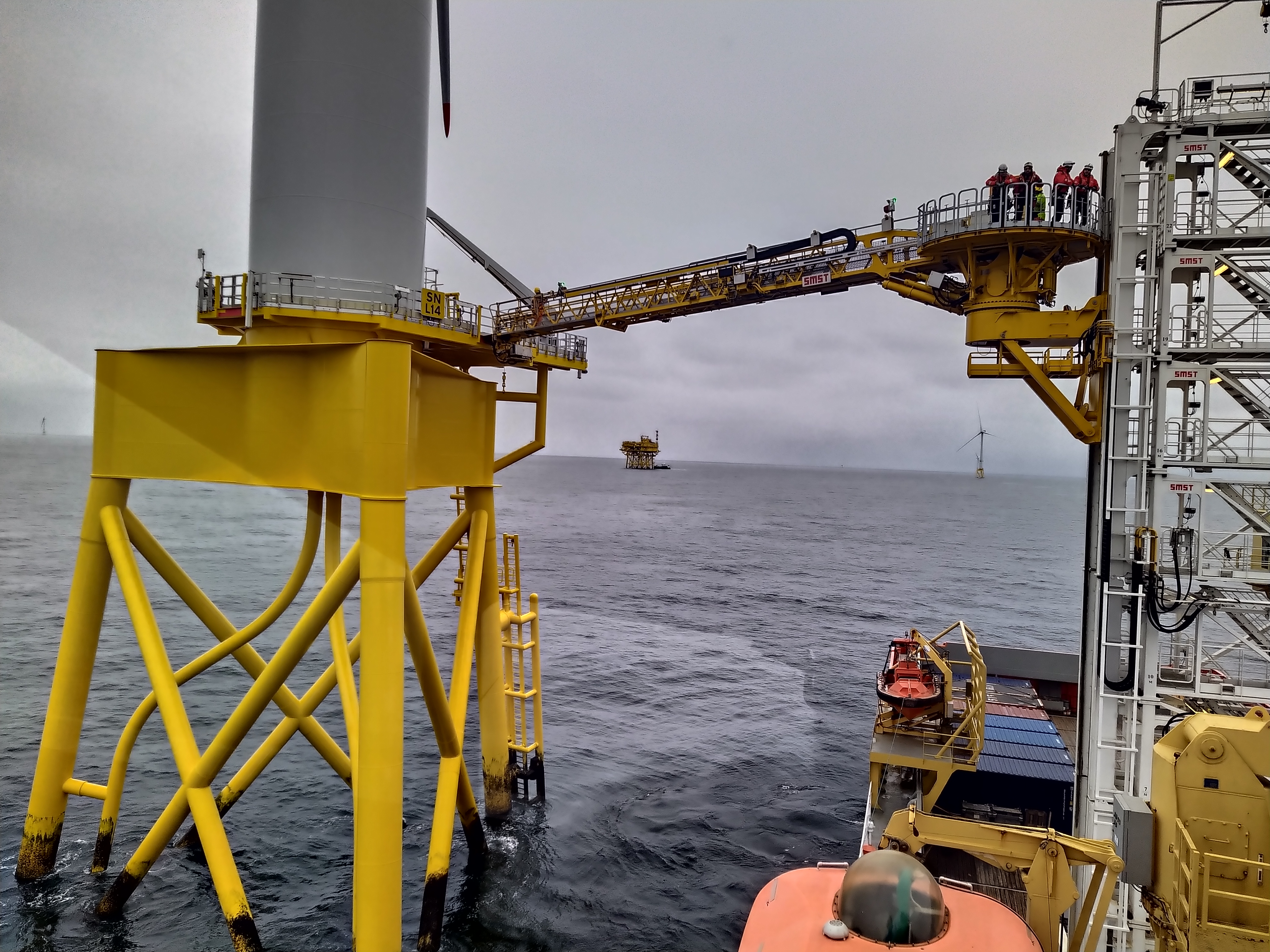 Image alt-description not set