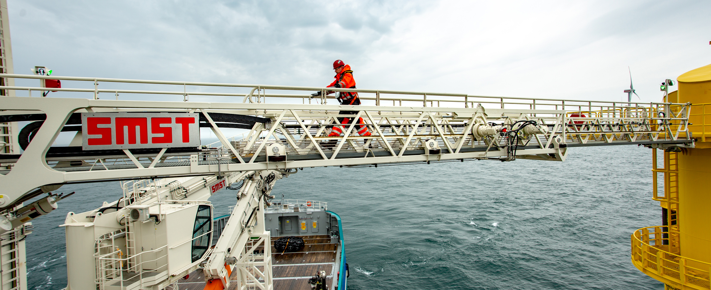 Telescopic access bridges
