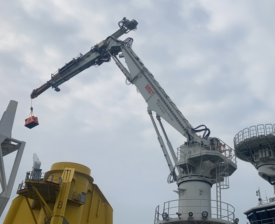 Achterzijde TSS Pioneer UHMI6613